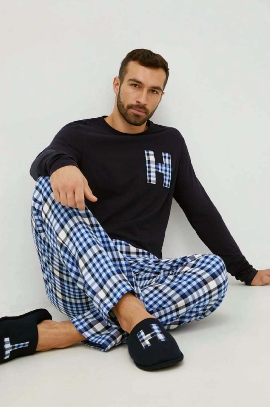 tommy-hilfiger-panske-pyzamo-papuce-darcekove-balenie-ikonna